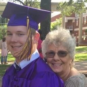 Meet your Posher, Georgiana